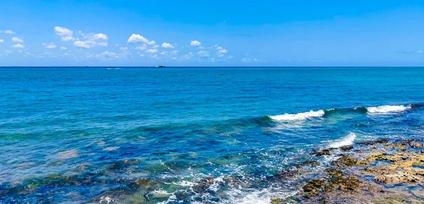 Tropisch Mexikanische Karibische Strandlandschaft Mit Korallen Steine Felsen Und Klarem — Stockfoto
