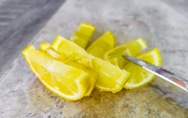 Oranges Limes Grapes Lemon Citrus Fruits White Plate Preparing Breakfast - Stock-foto