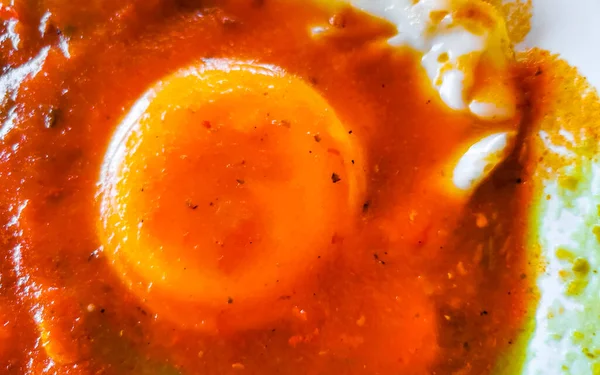 Meksykańskie Huevos Omlet Rozwiedziony Jajka Smażone Czarnej Fasoli Ziemniaków Nachos — Zdjęcie stockowe
