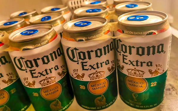 Пуерто Ескондідо Оахака Мексика Грудень 2022 Пивні Баночки Corona Холодильнику — стокове фото