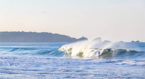 Extremely Huge Big Surfer Waves Beach Punta Zicatela Puerto Escondido — Stok fotoğraf