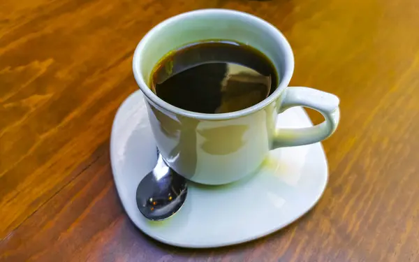 Чашка Американского Чёрного Кофе Ложкой Тарелкой Столовой Еде Напитках Ресторане — стоковое фото