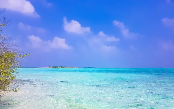 Gradiente Colore Sulle Isole Madivaru Finolhu Nell Atollo Rasdhoo Maldive — Foto Stock