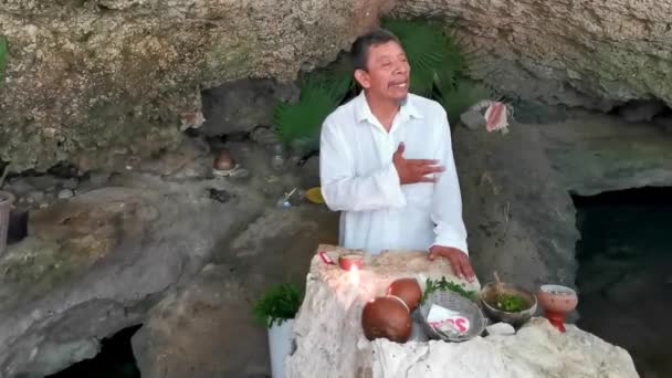 Tulum Quintana Maleństwo Meksyk Kwiecień 2023 Majowie Szaman Dokonuje Ceremonii — Wideo stockowe