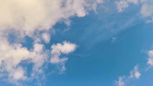 Kék Gyönyörű Felhőkkel Felhő Alakzatok Napsütéses Napon Playa Del Carmen — Stock videók
