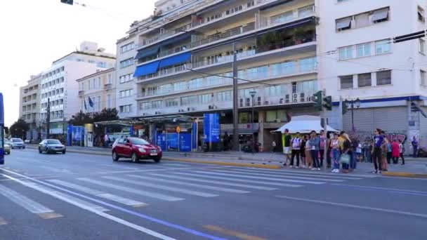 Atenas Ática Grécia Outubro 2018 Edifícios Estradas Rua Típicos Carros — Vídeo de Stock
