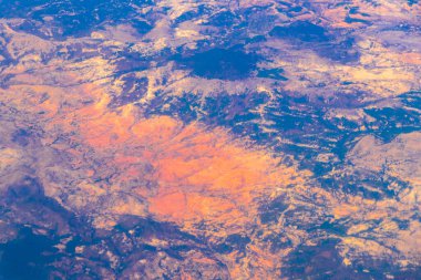 Meksika üzerinde bir uçakla uçmak Gökyüzü Yanardağları Dağları Şehir ve Meksika 'da çöl.