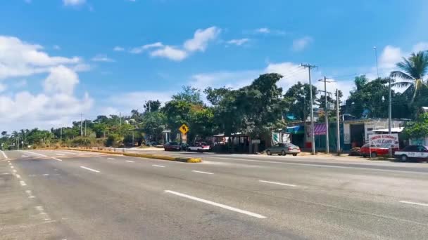 Mazunte Oaxaca墨西哥2022年11月马宗特瓦哈卡州高速公路公路车辆 — 图库视频影像