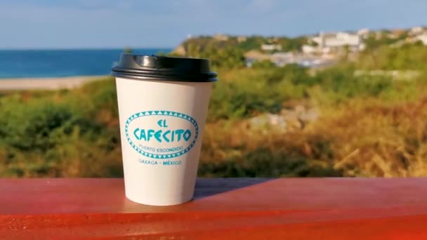 Puerto Escondido Oaxaca Meksyk 2023 Kawa Kubka Cafecito Plaży Piaskiem — Wideo stockowe