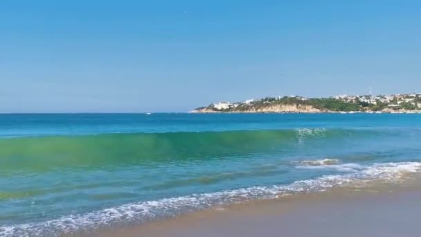 푸에르토 에스콘디도 오악사카 멕시코의 태평양 해안과 해변에 거대한 강력한 — 비디오