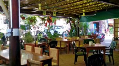 Puerto Escondido Oaxaca Meksika 14. Aralık 2022 Zicatela Puerto Escondido Oaxaca Meksika 'da insanların inşa ettiği ünlü restoran ve kafe..