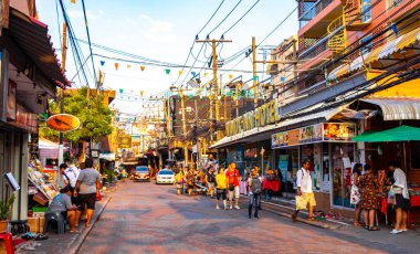 Pattaya Chon Buri Tayland 27 numara. Ekim 2018 Pattaya yürüyüş sokak halk partisi Pattaya Bang Lamung Amphoe Chon Buri Tayland, Güneydoğu Asya.