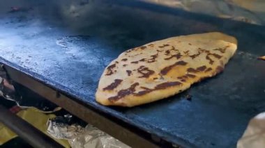 Playa del Carmen Quintana Roo Meksika 'nın tropikal doğasında ve şehrinde ulaşımı olan Meksika sokak yemekleri açık hava restoranları..