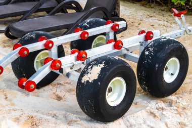 Playa del Carmen Quintana Roo Meksika sahilindeki jet ski karavanı..