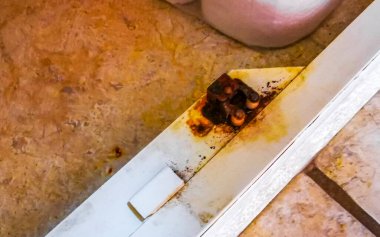 Playa del Carmen Quintana Roo Meksika 'da kırık dolap ve raflar.