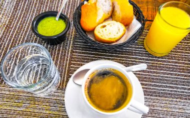 Playa del Carmen Quintana Roo Meksika 'da sabah kahvaltısı için güzel bir fincan kahve..