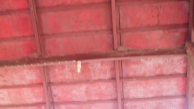 Ao Nang Krabi Tayland 20 numara. Ekim 2018 Güneydoğu Asya 'da Ao Nang Amphoe Mueang Krabi Tayland' da yürüme köprüsü.