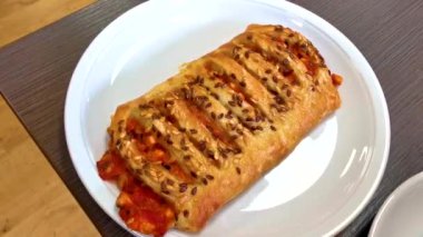 Eckernfeld Lehe Bremerhaven Bremen Almanya 'sında domates ve peynirli hamur işi..