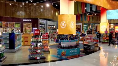 Cancun Quintana Roo Mexico 19. Aralık 2024 Cancun uluslararası havaalanı. Cancun Quintana Roo Meksika 'da vergisiz bölge..