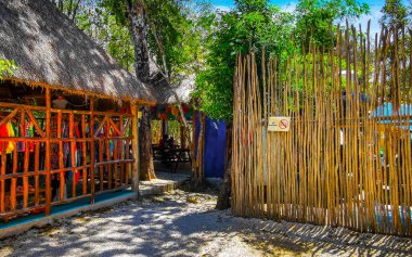 Tulum Quintana Roo Mexico 16. Nisan 2024 Cenote Park 'a giriş Yaxmuul Tulum Quintana Roo Mexico' da.