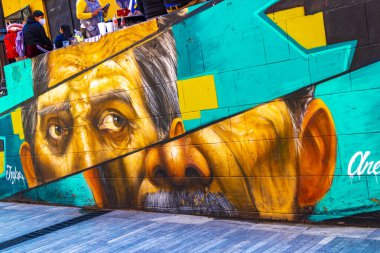 Centro Historico Mexico City 10 numara. Şubat 2021 Mükemmel renkli insanlar ve hayvan grafitileri ve resim resimleri Centro Historico City Mexico 'da şehir sokaklarında.