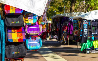 Centro Historico Mexico City 14 numara. Şubat 2021 Pazar satış mağazaları ve insanlar Centro Historico Mexico City.