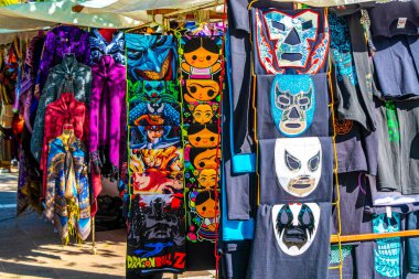 Centro Historico Mexico City 14 numara. Şubat 2021 Renkli kumaş battaniyeler Centro Historico City Mexico 'da hediyelik eşya giysisi.