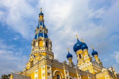 Brest Brest Bölgesi Belarus 26. Eylül 2020 Leninskiy Rayon Brest İlçe Brest Bölgesi 'nde mavi soğan kubbesiyle ünlü Aziz Nicholas Kilisesi Katedrali.