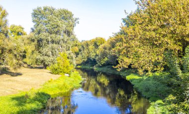 Güzel Bug nehri ve Mukhavets nehri doğayla iç içe Brest Kalesi Brestskaya Krepost, Leninskiy Rayon Baskını Bölgesi Belarus Bölgesi.