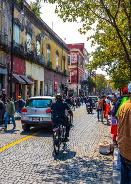 Centro Historico Mexico City 10 numara. Şubat 2021 Pazar satış mağazaları ve insanlar Centro Historico Mexico City.