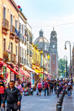 Centro Historico Mexico City 10 numara. Şubat 2021 Pazar satış mağazaları ve insanlar Centro Historico Mexico City.