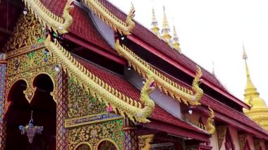 Chiang Mai Amphoe Mueang Chiang Mai Tayland 31 numara. Ekim 2018 Altın Wat Khuan Khama Budist tapınağı stupa budha ve heykel heykelleri Chiang Mai Tayland 'da heykel.