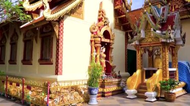 Chiang Mai Amphoe Mueang Chiang Mai Tayland 31 numara. Ekim 2018 Altın stupa pagoda Wat Phra Doi Suthep tapınakları Chiang Mai Amphoe Mueang Chiang Mai Tayland 'da mimari inşa ediyor..