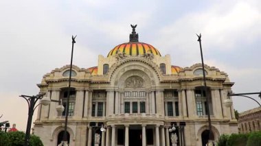 Mexico City, Mexico 10 'da. Şubat 2021 Güzel Sanatlar Sarayı Mexico City 'nin tarihi merkezinde bir mimari başyapıt..