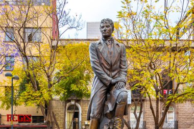 Centro Historico Mexico City 10 numara. Şubat 2021 Alexander von Humboldt heykel heykeli Mexico 'da Centro Historico' nun işlek caddelerinde heykel figürü.