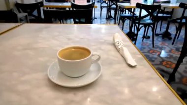 Penon de los Banos Venustiano Carranza Mexico City 07. Şubat 2021 Mexico City 'deki zarif restoranda bir fincan Americano kahvesi..