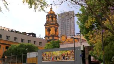 Centro Historico Mexico City 10 numara. Şubat 2021 Centro Historico Mexico City 'de güzel kubbeli kilise katedrali olan tarihi binalar..