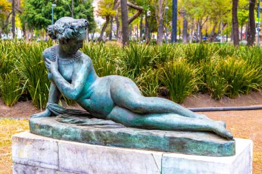 Centro Historico Mexico City 10 numara. Şubat 2021 Centro Historico City Mexico City 'deki Alameda Central Park' taki heykel heykeli heykeli heykeli heykeli heykeli..