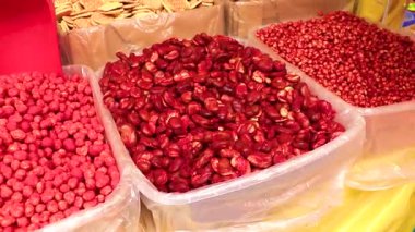 Meksika yemeği Red Haba Fava Geniş Fasulye Fasulye Enchilada ve Chili 'nin Centro Historico City Mexico' da.