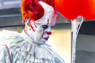 Centro Historico Mexico City 14 numara. Şubat 2021 Balonlu Ürkütücü Korku Palyaçosu Centro Historico Mexico City 'deki Turist Caddesi' nde.