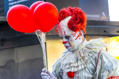 Centro Historico Mexico City 14 numara. Şubat 2021 Balonlu Ürkütücü Korku Palyaçosu Centro Historico Mexico City 'deki Turist Caddesi' nde.