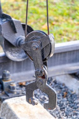 Brest Brest Bölgesi Belarus 20. Eylül 2020 Klasik antika trenler buharlı lokomotifler tren demiryolu ekipmanları Brest Belarus 'taki demiryolu mühendislik müzesinde.