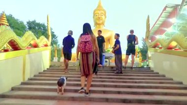 Pattaya Chon Buri Tayland 25. Ekim 2018 Pattaya Bang Lamung Amphoe Chon Buri Tayland 'daki Phra Tamnak Dağı tepesindeki Phra Yai Büyük Buda Tapınağı.