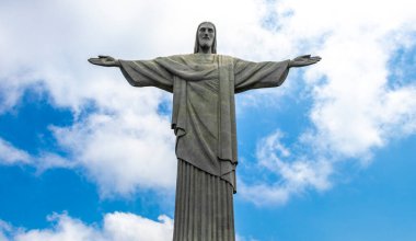 Rio de Janeiro Eyaleti Rio de Janeiro Brezilya 12. Ekim 2020 Corcovado Dağı 'ndaki Kurtarıcı Cristo Redentor Alto da Boa Vista Brezilya' nın kayalık manzarası.
