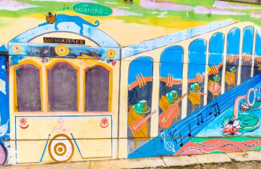 Rio de Janeiro Eyaleti Rio de Janeiro Brezilya 10. Aralık 2020 Santa Teresa Centro Şehir Sokakları Brezilya 'da Turizm Sanatı Graffiti Tabloları ve Binaları ile Şehir Sokakları Panoraması.