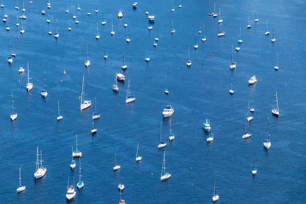 Rio de Janeiro Eyaleti Rio de Janeiro Brezilya 12. Ekim 2020 Urca Köyü Sahil ve Sahil Panorama Rio de Janeiro Brezilya 'da yatları ve tekneleri ile.