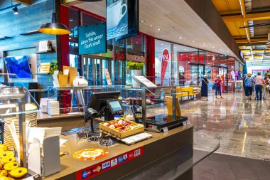 Imst Tyrol Avusturya 31. Mayıs 2025 Alp Imst Tyrol Avusturya 'nın iç girişinde Interspar süpermarketi.