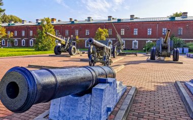 Brest Brest Bölgesi Belarus 23. Eylül 2020 Sovyet Ordusu savaş topları Leninskiy Rayon Brest Brest Bölgesi Belarus Brest Bölgesi 'ndeki Brest Kalesinde.