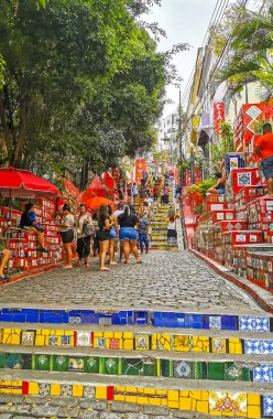Rio de Janeiro Eyaleti Rio de Janeiro Brezilya 07. Aralık 2020 Escadaria Selaron Rio de Janeiro Eyaleti Rio de Janeiro Brezilya 'da kırmızı ünlü merdiven basamakları..