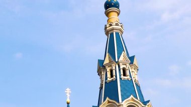 Brest Brest Bölgesi Belarus 26. Eylül 2020 Leninskiy Rayon Brest Belarus 'ta mavi soğan kubbesiyle ünlü Aziz Nicholas Kilisesi Katedrali.